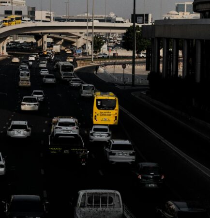 Complexo de viadutos com grande trânsito
